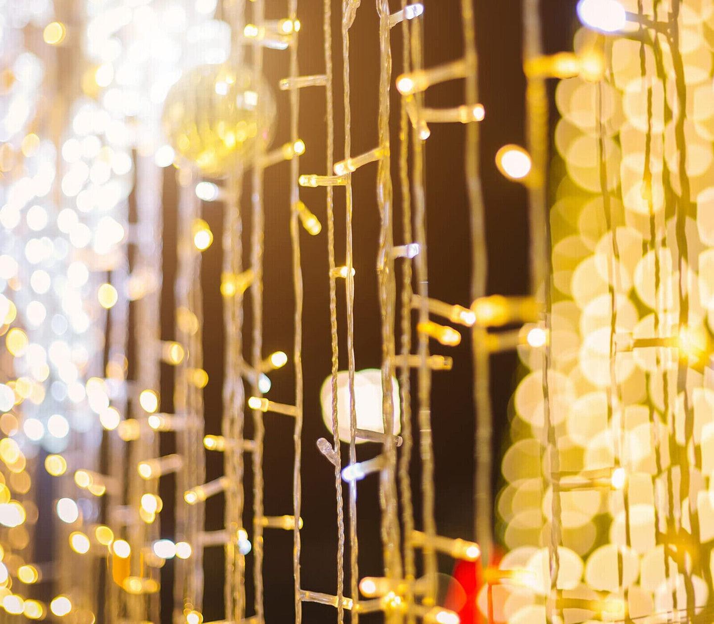 Tenda Luminosa Natalizia 3x2.70M Cascata Luci Di Natale LED Luce Calda